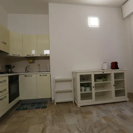 Le Foglie * בולוניה